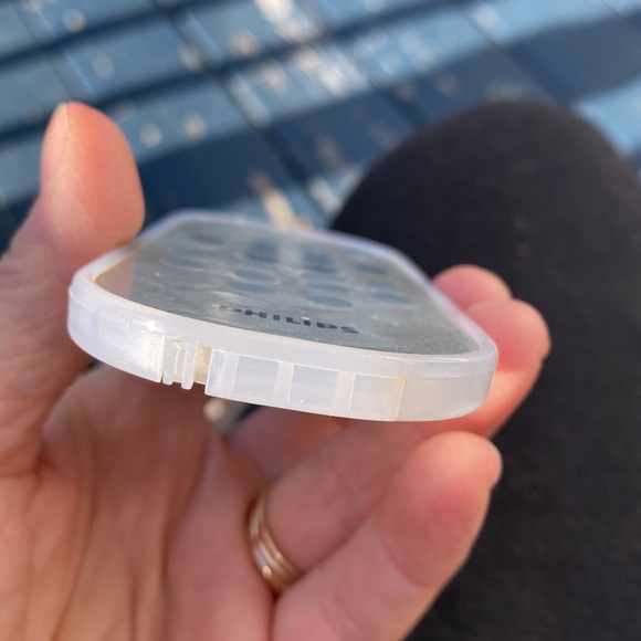 Philips Audio System Remote Control - MC230  works. - Picture 6 of 7